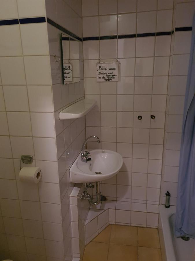 Altstadthotel Zum Goldenen Anker Любек Экстерьер фото