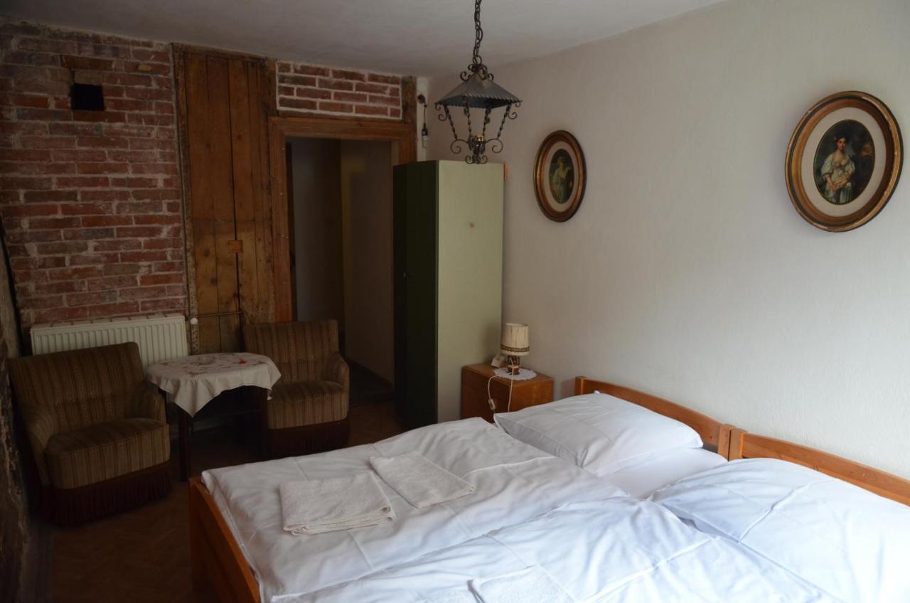 Altstadthotel Zum Goldenen Anker Любек Экстерьер фото
